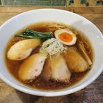 ラーメン フリーバーズ - ラーメン フリーバーズ（スベシャル醤油ラーメン 980円）