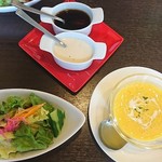 Pino - おすすめランチのスープとサラダ