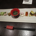 とり料理ふじ - 前菜的なのが！