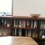 ワココロ - 壁際には本がいっぱい