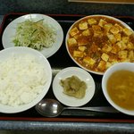 中華 神龍 - 麻婆豆腐定食（７００円）。