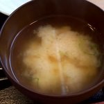 焼肉処 まるます家 - お豆腐のお味噌汁♬美味しいデス♡