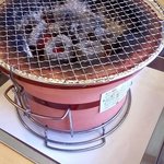 焼肉処 まるます家 - 炭も良質デス♬コレ、大事(^_-)