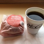 マクドナルド - 朝マック（ベーコンエッグマックサンドとコーヒーのコンビ）（税込250円）