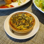 sakurazaka／ハイアット リージェンシー 那覇 沖縄 - あおさのタルト