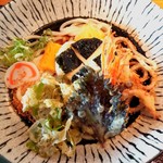 小松うどん道場 つるっと - 加賀丸芋の冷やし  800円位だったか。
美味しいけど値段の割にはボリュームが軽い