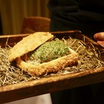 ラチュレ - 茶路めん羊牧場の仔羊の岩塩包み焼き