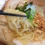 ラーメン バードマン - しっかりコシのある麺