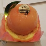 まるごと桃とロールケーキ