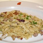 IL PINOLO 銀座 - ランチのパスタ。松の実とベーコンが香ばしく美味しい