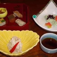 芹生 - 出来立ての湯葉料理