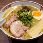 麺者 雄 - 鶏白湯らーめん・白　800円