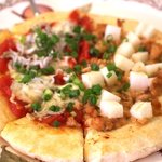 ドルチェ　ヴィータ - しらすとトマト、やまいもと味噌そぼろのピッツァ