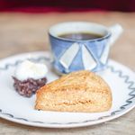 コマグラ カフェ - コーヒーとビスケット