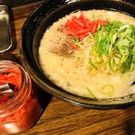 ラーメン屋？えびす - 紅生姜をたくさん入れて♡