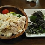 Yokote Yaki Tori Senta - サラダとアボカド