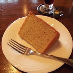 カフェ アイラナ - 今日は紅茶のシフォンケーキ