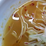 らーめん兜 - 辛塩スープ
