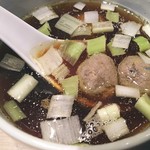 寿製麺よしかわ - 【限定】いわしつみれそばのスープ