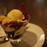 コート・ド・ルージュ　ターブル - 