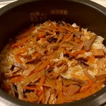 ディスカウントドラッグ コスモス - 料理写真:とり五目釜めしの素で作ったとり五目釜めし