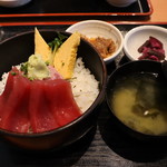 まぐろ食堂 七兵衛丸 - 