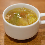 レストラン・サカキ - 千葉県産林SPF豚のポークジンジャー 1350円 のスープ