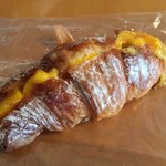 ブーランジェリー セイジアサクラ - トロピカルマンゴーのクロワッサン