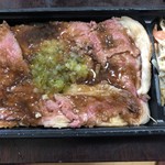 レブレ - ローストビーフ丼