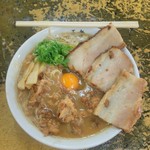 王者-23 - 特製蕎麦肉玉子入り(小)とトッピングチャーシュー