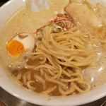 麺や ゼットン - ドロ煮干し(強)の麺