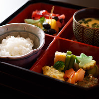 【お子様松花堂弁当】1650円（要予約）