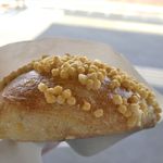 「宮崎」と名付けられたパンは何が宮崎なのか外観からは想像がつきませんでしたが