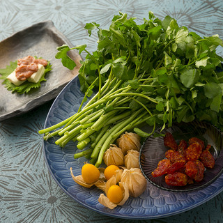 四季を織り込む繊細な和食。旬の味覚を気軽にいただく！