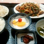 錦香園 - ニラレバ定食