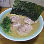 岳家 - チャーシュー麺