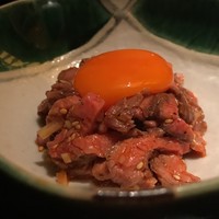 うしごろ 貫 恵比寿本店 - 極上赤身肉たたきユッケ
