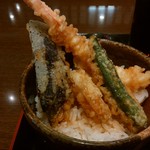 Tennen Onsen Gokuraku Yu - セットの「天丼」