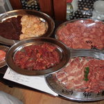 肉のオカダ 予約の取れない人気の焼肉 オカダ食品（中央区）