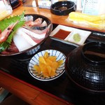 くつろぎ亭ひこべえ  - 海鮮丼　1296円