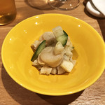 一碗水 - いつかの椒麻鮮貝(イタヤ貝の実山椒ソース和え)