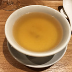 一碗水 - いつかの文蛤白露笋糕湯(地蛤入りホワイトアスパラの茶碗蒸しスープ)