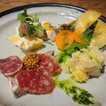 バラエティに富んだフレンチタパス