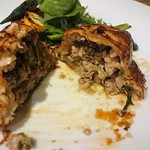 エメ - パイの中は、豚とパプリカと万願寺唐辛子のアショア