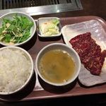 平和園 - 上ハラミ定食