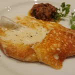 パステリアブー - スカモルツァチーズのビステッカ