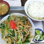 双葉食堂 - レバニラ定食