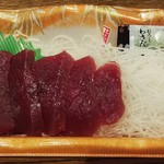 ディオ - 南氷洋くじら赤肉 刺身 税抜198円→158円　※開封後(2018.07.29)