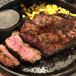 サーロイン300g(ウエルダン) 2430円税抜