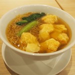 糖朝 - 料理写真:海老ワンタン入り香港麺